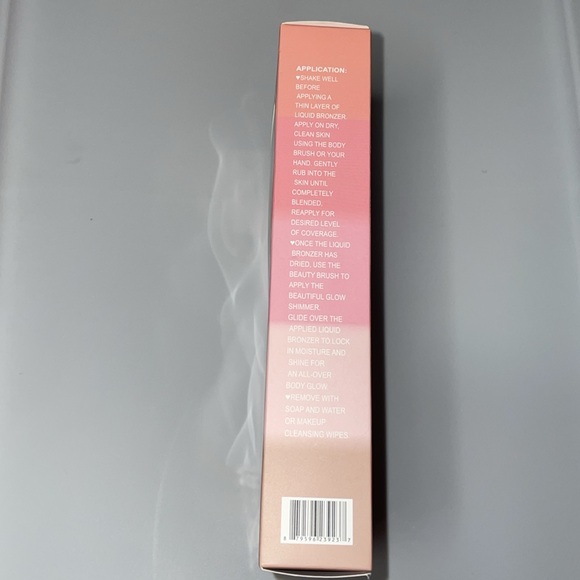 Bebe Beautiful Glow Shimmery Face And Body Bronzer With Hydrating Shea Butter - Picture 3 of 5